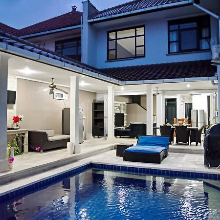 4 Bedroom Villa Kuta Regency B10 Exteriör bild