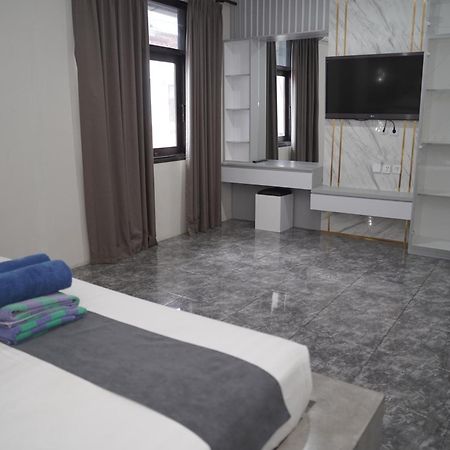 4 Bedroom Villa Kuta Regency B10 Exteriör bild