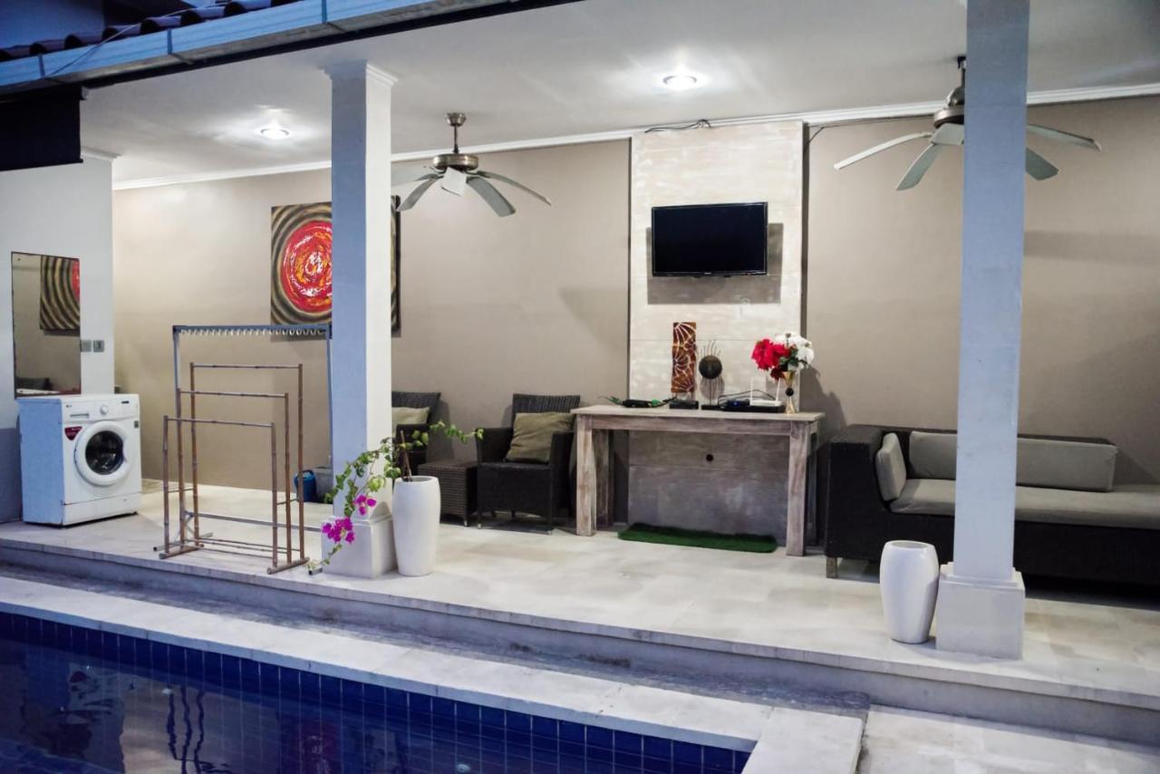 4 Bedroom Villa Kuta Regency B10 Exteriör bild