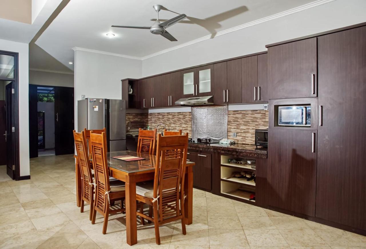 4 Bedroom Villa Kuta Regency B10 Exteriör bild