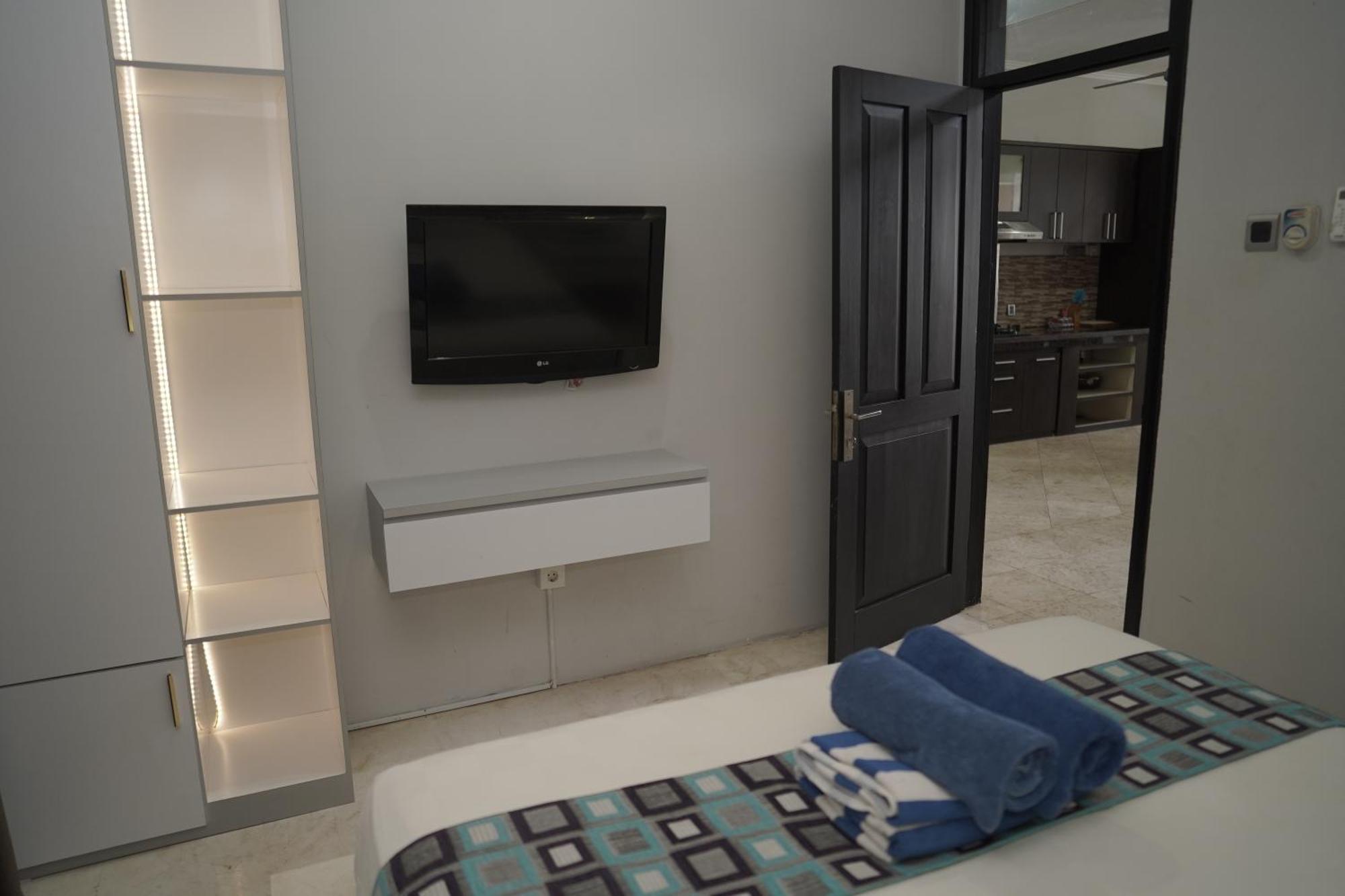 4 Bedroom Villa Kuta Regency B10 Exteriör bild