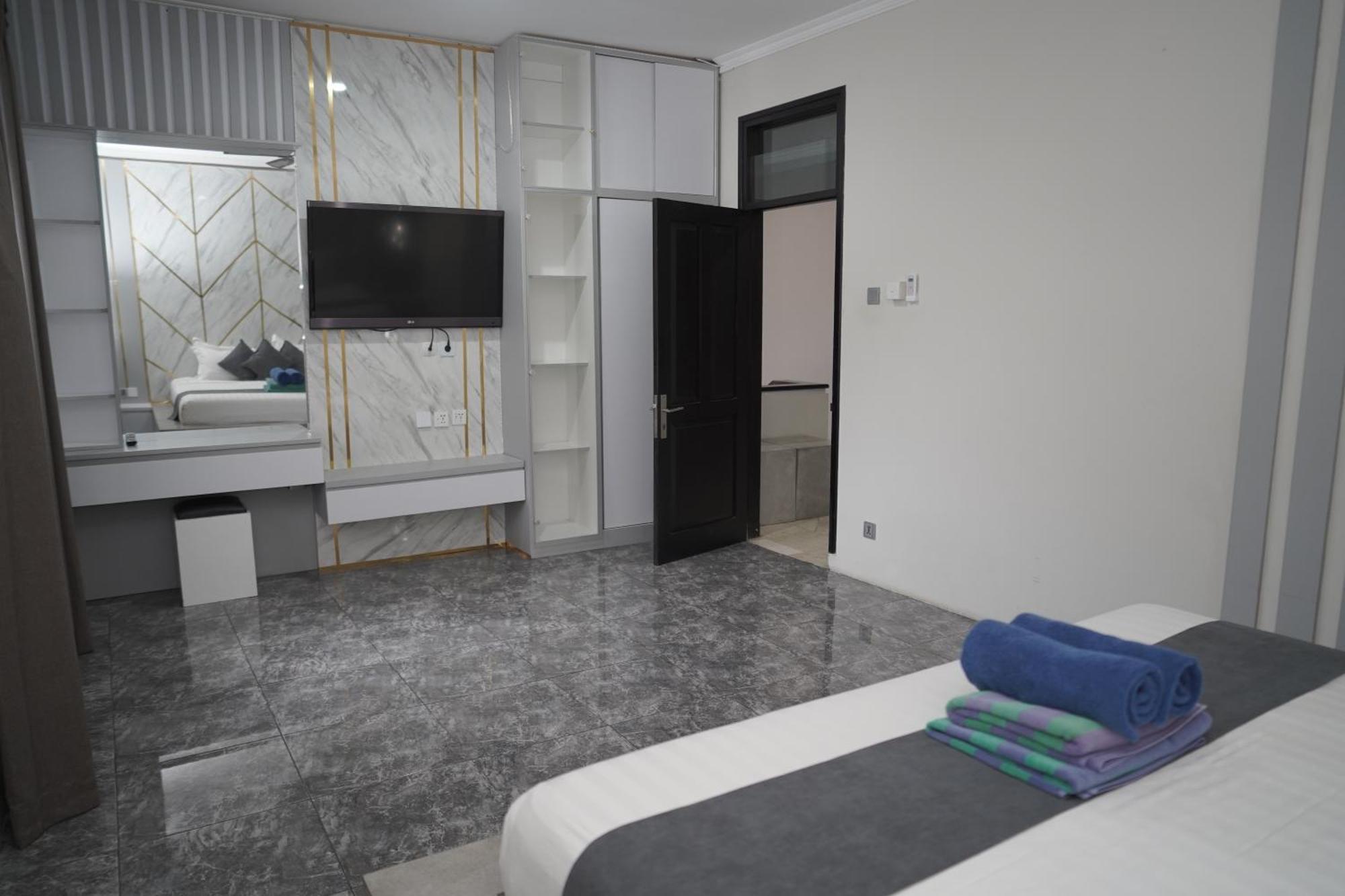 4 Bedroom Villa Kuta Regency B10 Exteriör bild