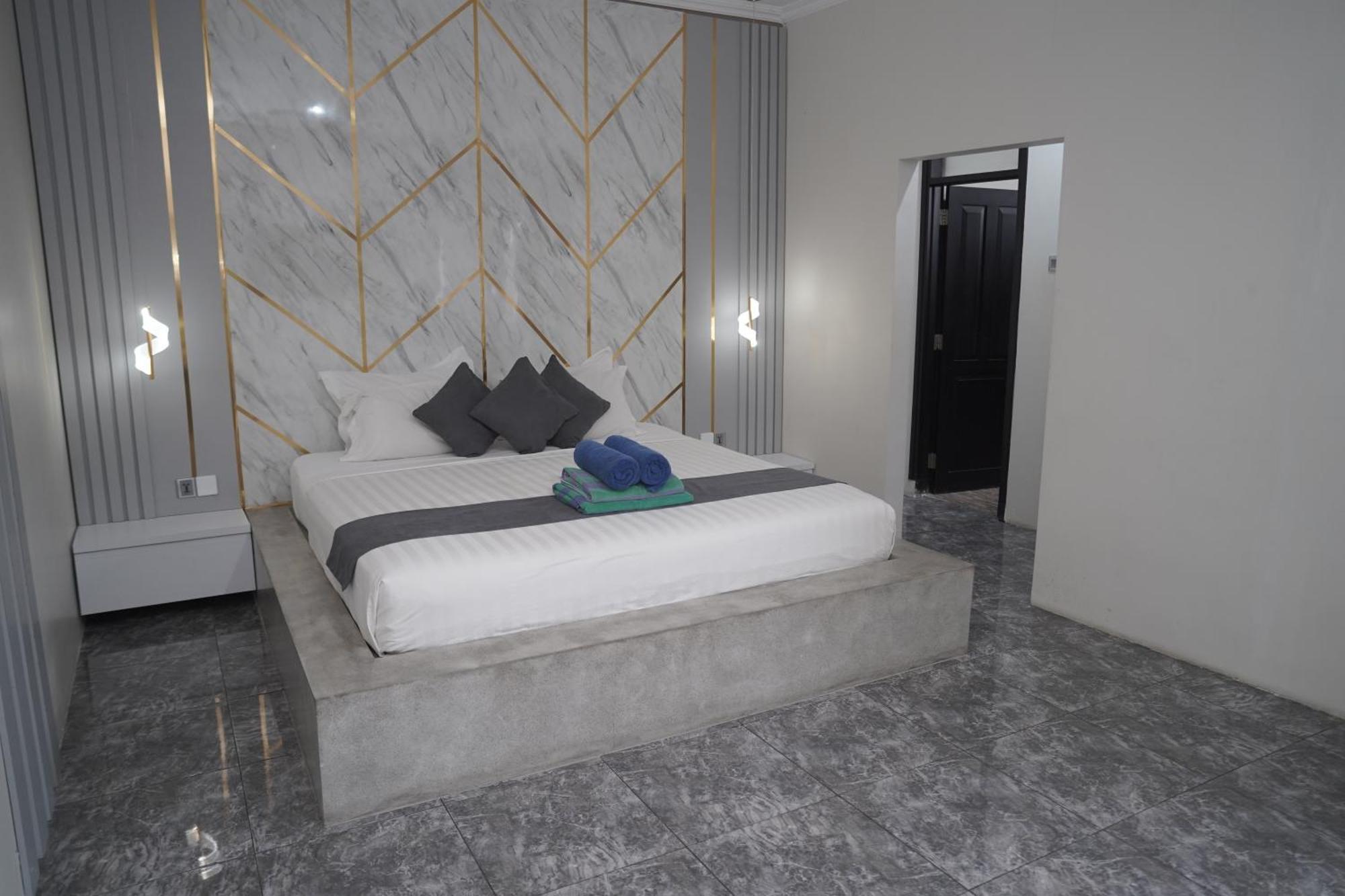 4 Bedroom Villa Kuta Regency B10 Exteriör bild