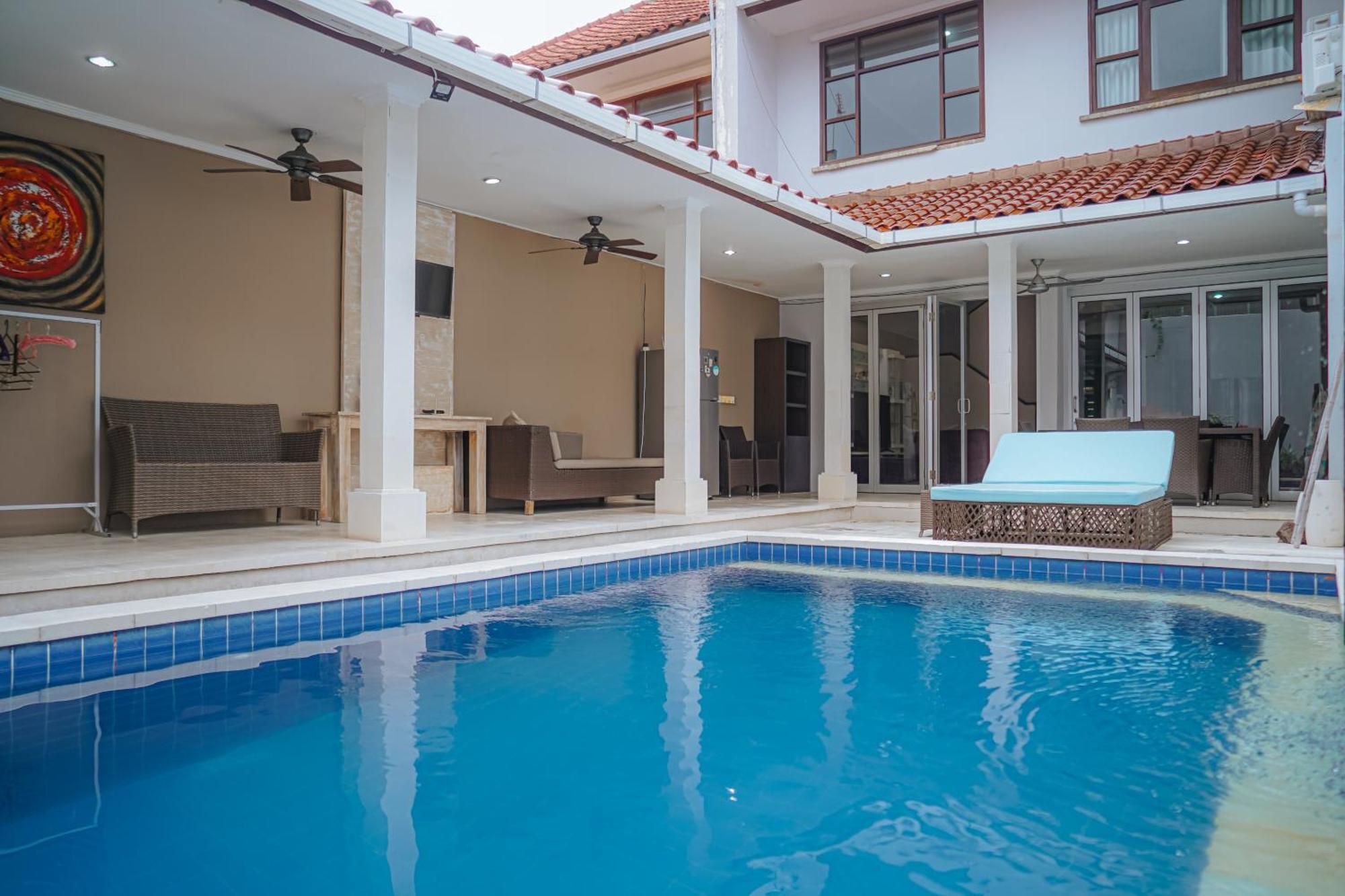 4 Bedroom Villa Kuta Regency B10 Exteriör bild